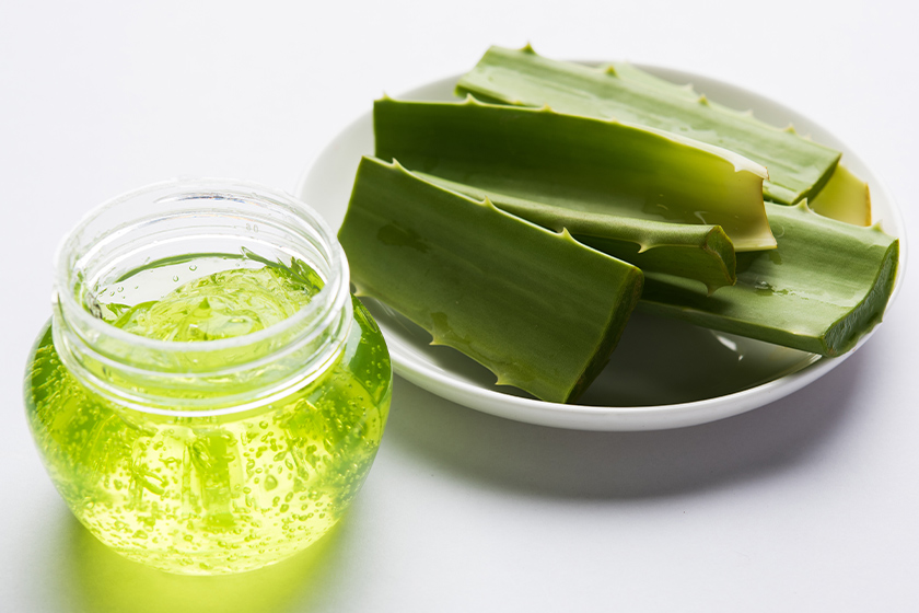 advantages of using aloe vera for glowing a tanned skin