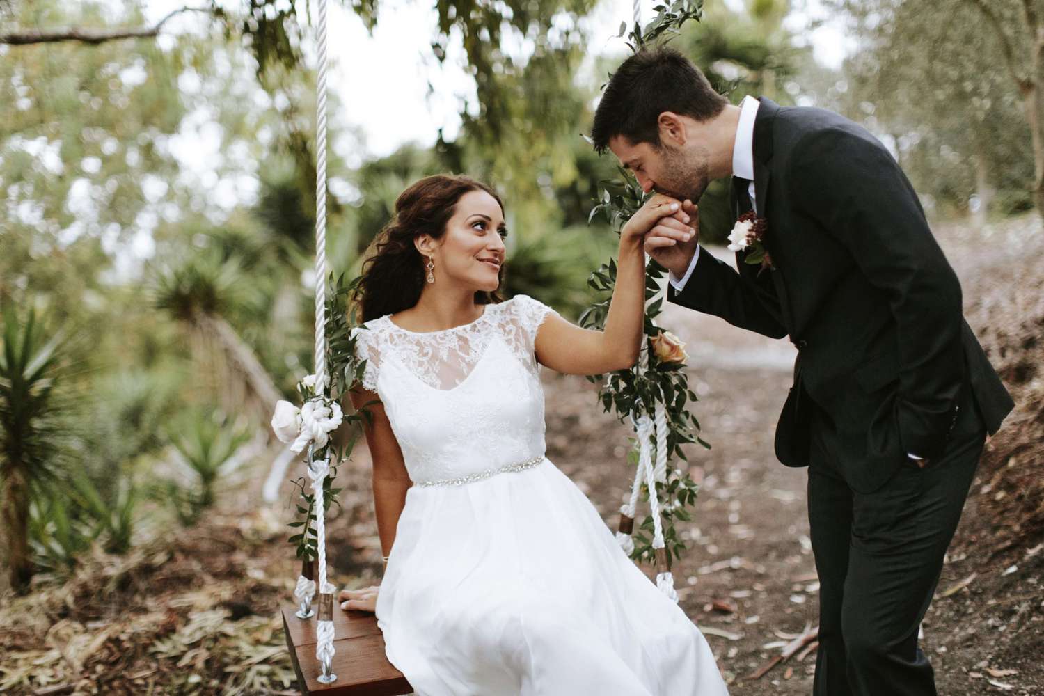 Capture your special moments through timeless wedding trends