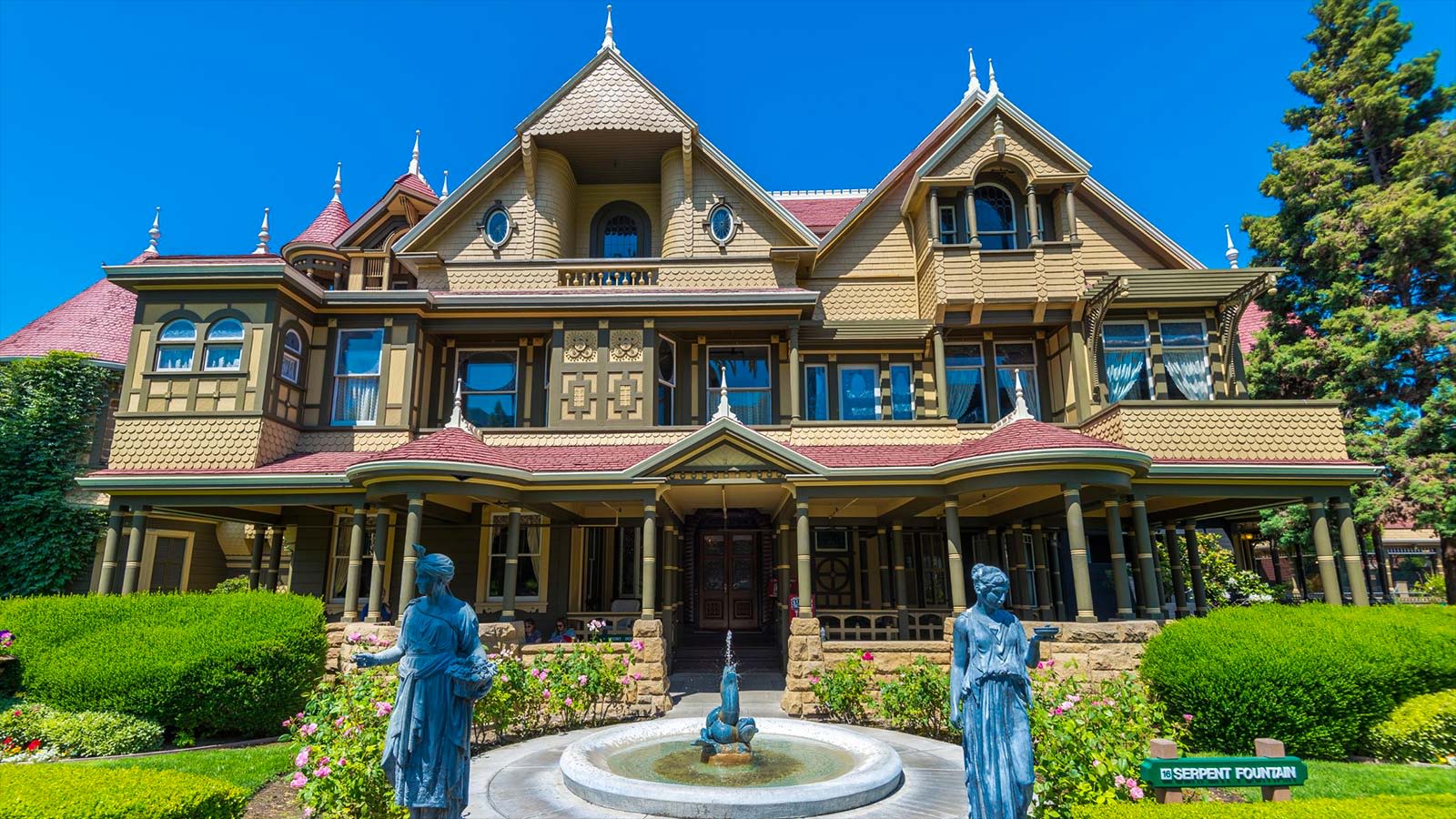 Amityville Horror House or Winchester Mystery House